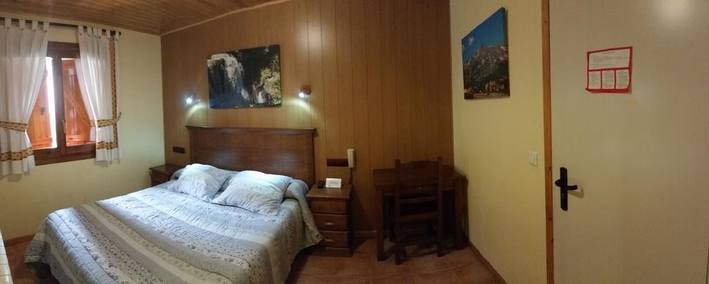Hotel Sarao Escarrilla Exteriér fotografie