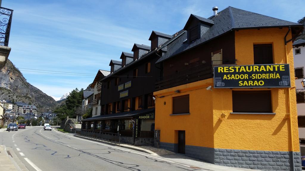 Hotel Sarao Escarrilla Exteriér fotografie