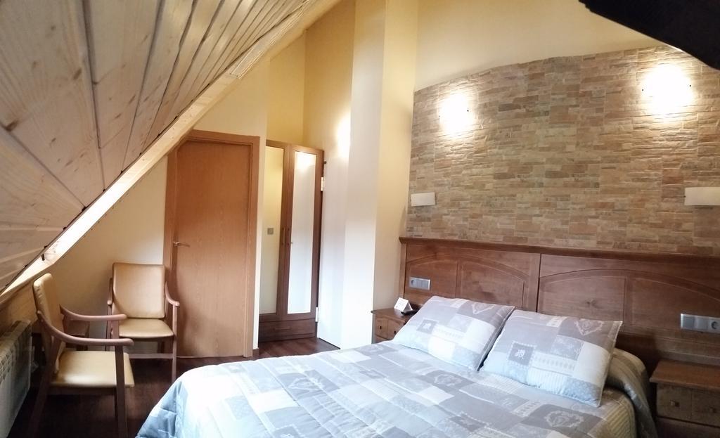 Hotel Sarao Escarrilla Exteriér fotografie