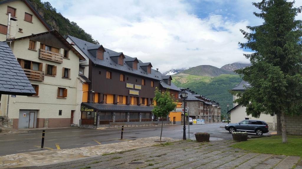 Hotel Sarao Escarrilla Exteriér fotografie