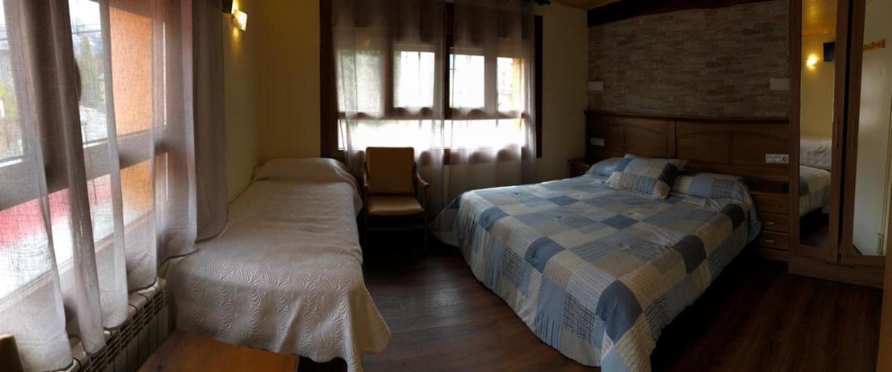 Hotel Sarao Escarrilla Exteriér fotografie