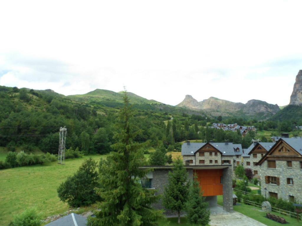Hotel Sarao Escarrilla Pokoj fotografie